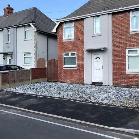 Leavesley Holiday Home Blackpool Bagian luar foto