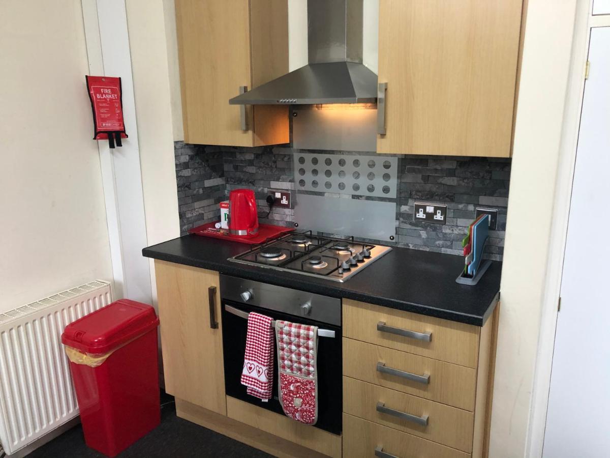 Leavesley Holiday Home Blackpool Bagian luar foto